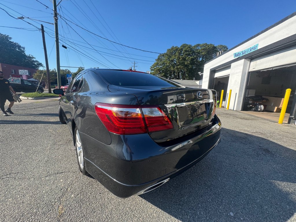 Used 2011 Lexus LS 460 AWD w/ Comfort Pkg image 6
