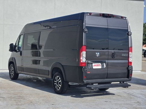 New 2025 RAM ProMaster 3500 w/ Crew Van Package image 3