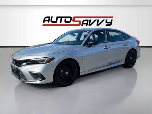 Used 2024 Honda Civic Sport image 3