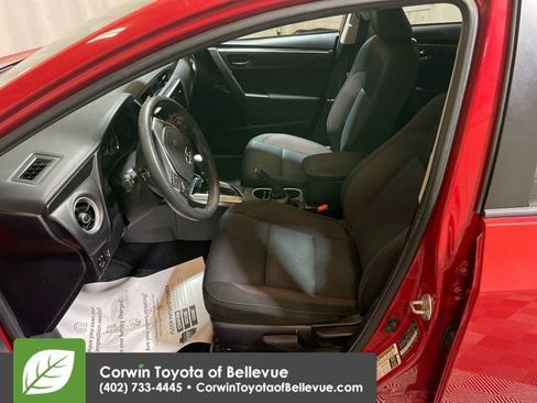 Used 2017 Toyota Corolla LE image 12