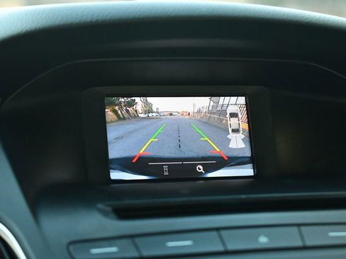 Used 2016 Ford Focus SE w/ Equipment Group 201A image 41