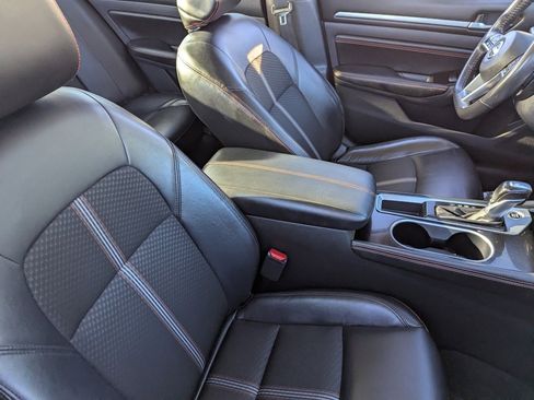 Certified 2023 Nissan Altima 2.5 SR image 11