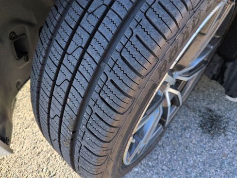 Used 2020 BMW 330i Sedan w/ Convenience Package image 12