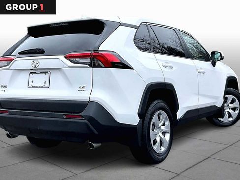 Used 2023 Toyota RAV4 LE image 13