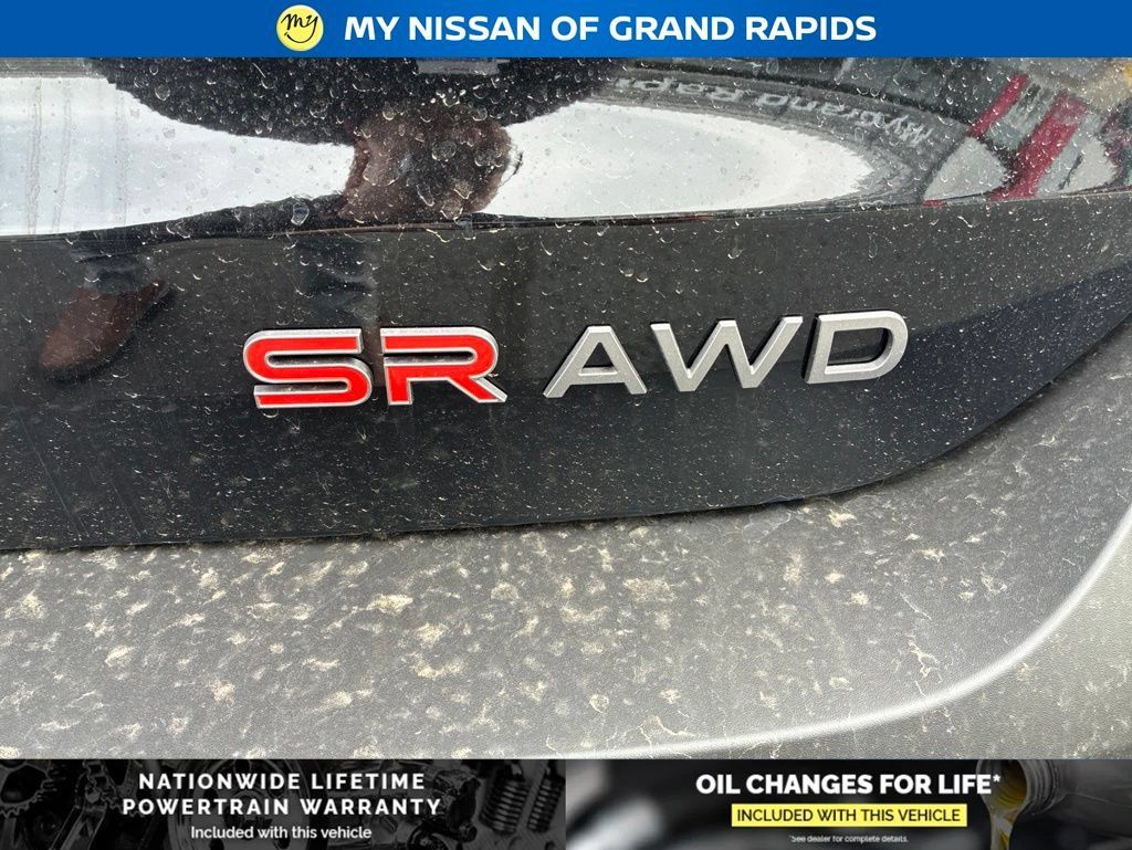 New 2026 Nissan Kicks SR AWD/4WD image 23