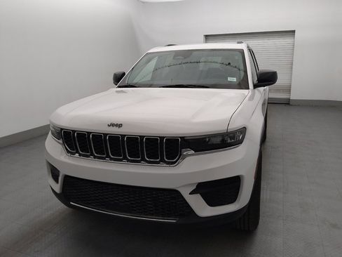 Used 2023 Jeep Grand Cherokee Laredo RWD image 15