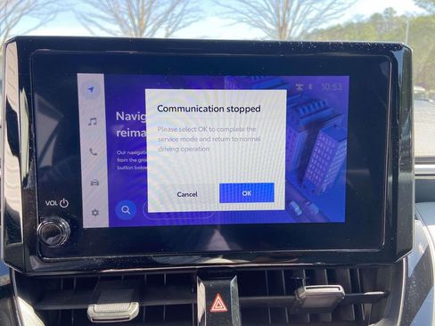 Used 2025 Toyota Corolla SE image 17