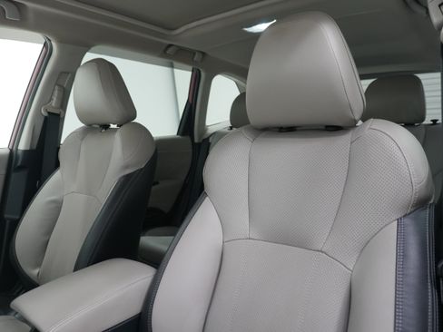 Used 2019 Subaru Forester Limited w/ Popular Package #3 AWD/4WD image 11