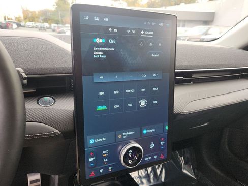 Used 2021 Ford Mustang Mach-E Premium image 18