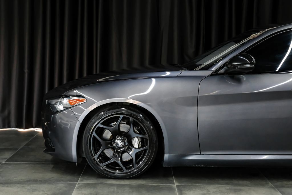 Used 2021 Alfa Romeo Giulia Sprint w/ Nero Edizione RWD image 15
