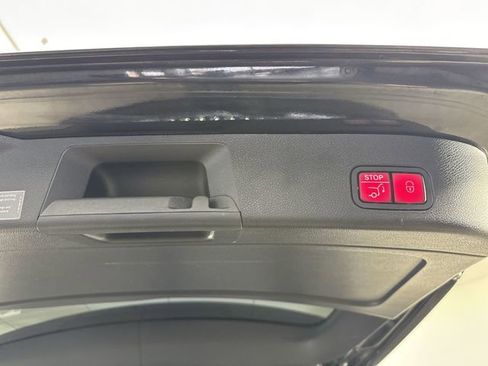 Used 2017 Mercedes-Benz GLS 550 4MATIC image 36