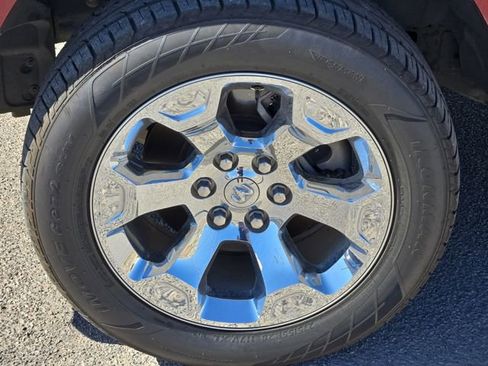 Used 2019 RAM 1500 Big Horn AWD/4WD image 8
