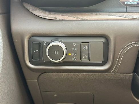 Used 2021 Ford Explorer Platinum w/ Equipment Group 601A AWD/4WD image 19