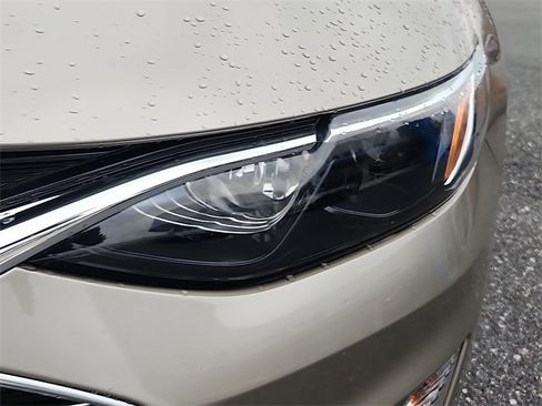 Used 2024 Chevrolet Malibu LT image 9