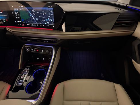 Used 2025 Audi Q5 Premium Plus w/ Premium Plus image 31