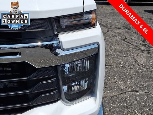 Used 2025 Chevrolet Silverado 2500 LT w/ Convenience Package AWD/4WD image 9