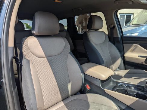 Used 2020 Hyundai Santa Fe SE AWD/4WD image 11