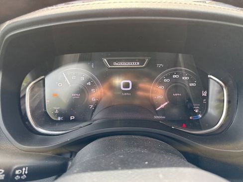 Used 2024 RAM 1500 Laramie AWD/4WD image 12