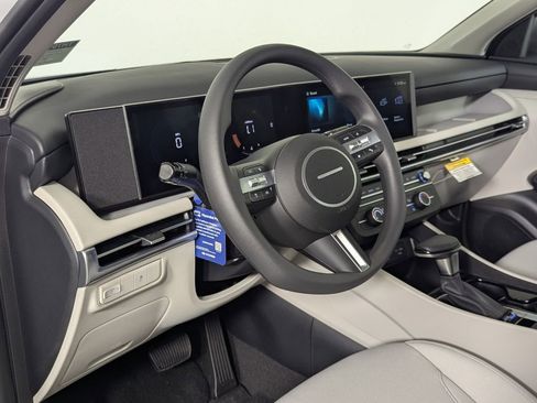 New 2026 Hyundai Tucson SE FWD image 11