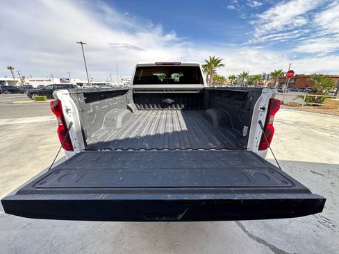 Used 2024 Chevrolet Silverado 2500 LT AWD/4WD image 28