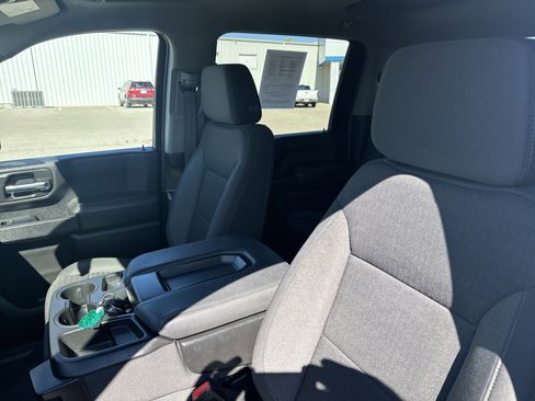 Used 2024 GMC Sierra 3500 Pro image 11