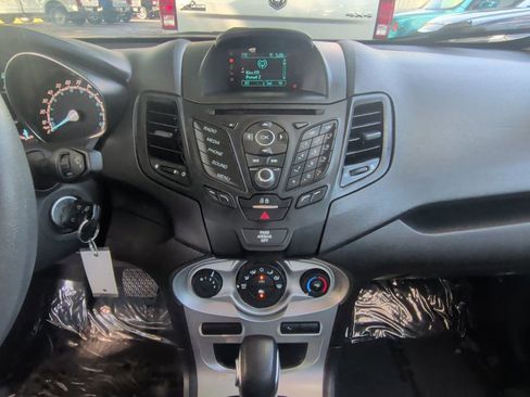 Used 2017 Ford Fiesta SE FWD image 17