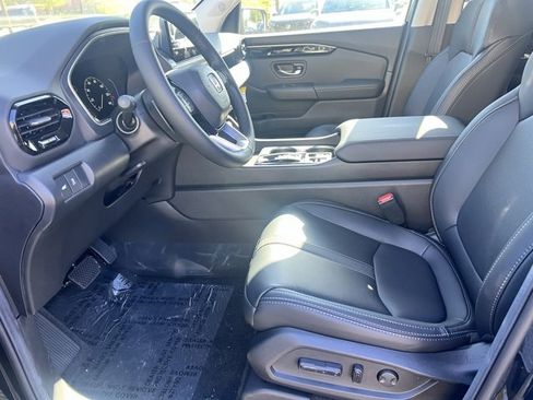 New 2025 Honda Pilot EX-L image 7