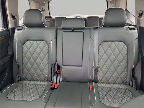 New 2026 Volkswagen Atlas SEL Premium R-Line AWD/4WD image 23