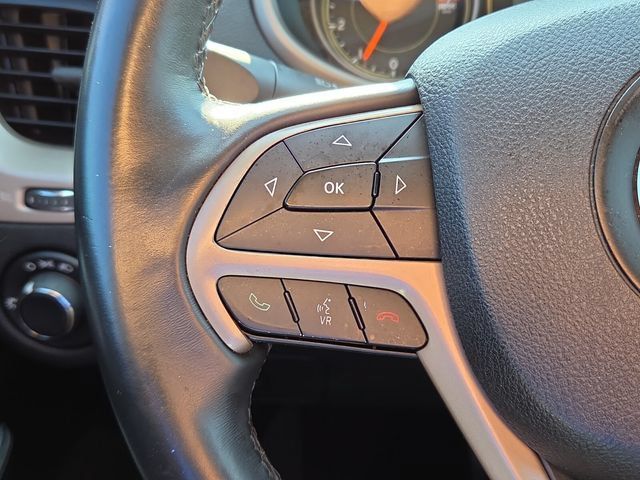 Used 2016 Jeep Cherokee Sport FWD image 22