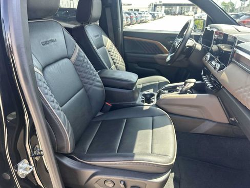 Used 2024 GMC Canyon Denali AWD/4WD image 29