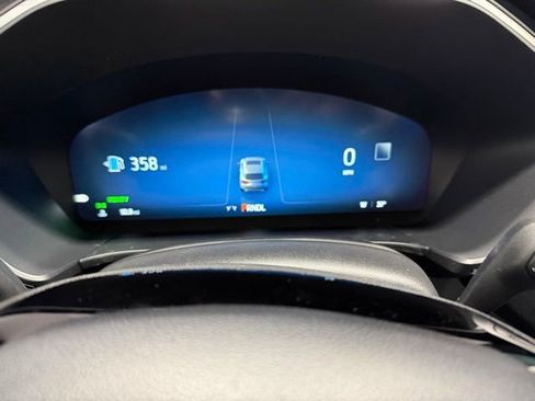 New 2026 Ford Escape Platinum w/ Class II Trailer Tow Package image 27