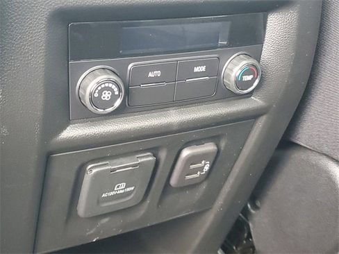 Certified 2023 Chevrolet Traverse RS image 13