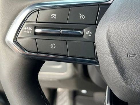 New 2025 Chevrolet Suburban Premier AWD/4WD image 39