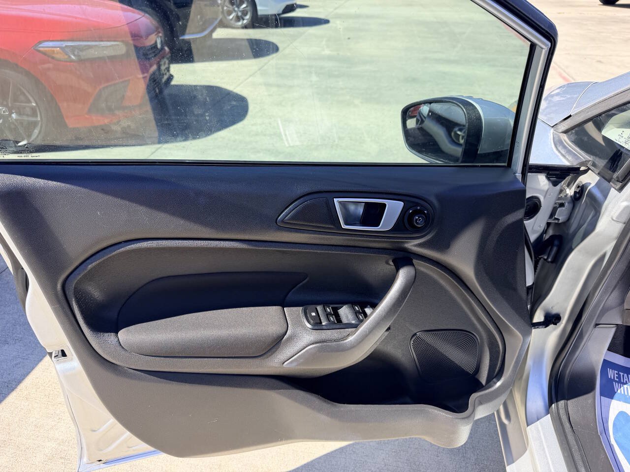 Used 2016 Ford Fiesta SE FWD image 16