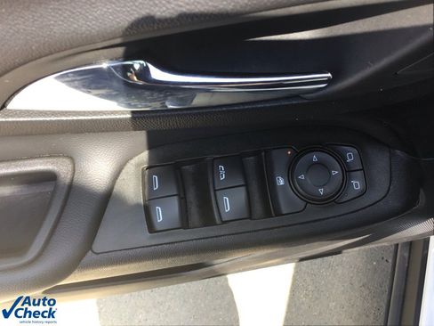 Used 2023 Chevrolet Equinox LT image 23