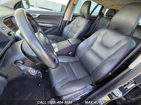 Used 2015 Volvo V60 T5 Premier image 12