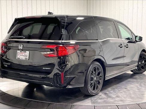 Used 2025 Honda Odyssey Sport-L image 13