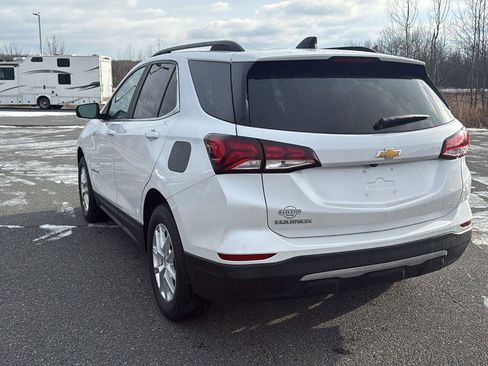 Used 2022 Chevrolet Equinox LT image 8