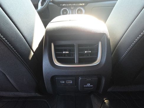 Used 2023 Chevrolet Blazer LT w/ Sound & Technology Package FWD image 30