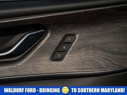 Used 2023 Jeep Grand Cherokee Overland image 45