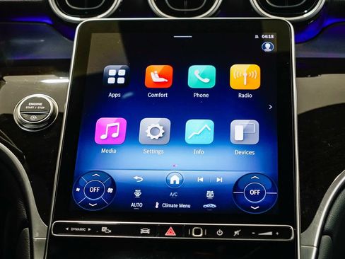 Used 2025 Mercedes-Benz GLC 300 image 13