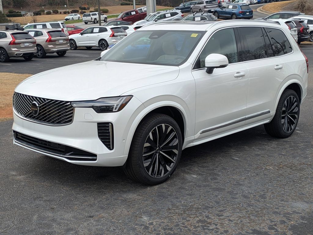 Certified 2026 Volvo XC90 B6 Ultra AWD/4WD image 2