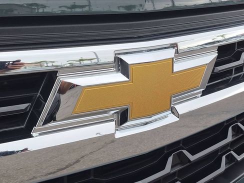 Used 2025 Chevrolet Silverado 1500 LT w/ Convenience Package II RWD image 31