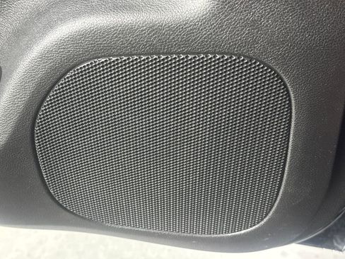 Used 2021 Jeep Grand Cherokee Freedom Edition RWD image 32