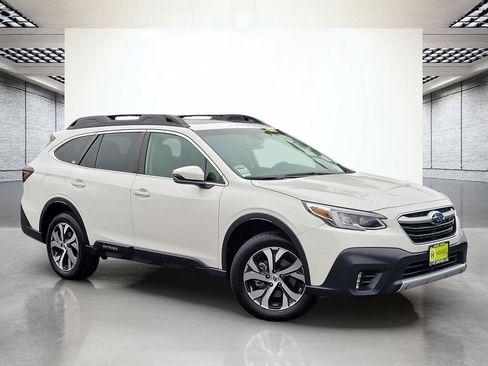 Certified 2022 Subaru Outback Limited AWD/4WD image 2