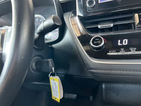 Used 2020 Toyota Corolla SE w/ Carpet Mat Package (TMS) FWD image 20