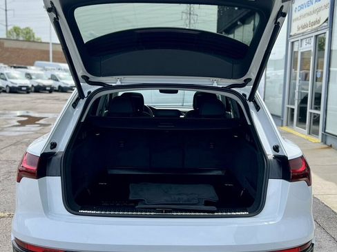 Used 2024 Audi Q8 e-tron Premium Plus w/ Premium Plus Package AWD/4WD image 8