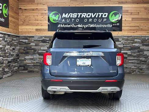 Used 2021 Ford Explorer XLT w/ Equipment Group 202A AWD/4WD image 18