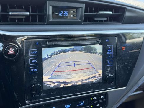 Used 2018 Toyota Corolla SE w/ SE Premium Package FWD image 4