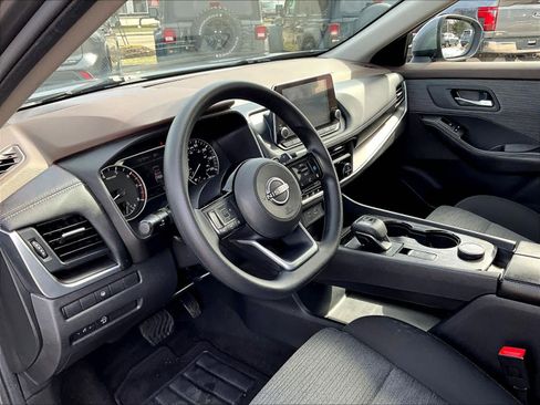 Certified 2023 Nissan Rogue SV AWD/4WD image 8